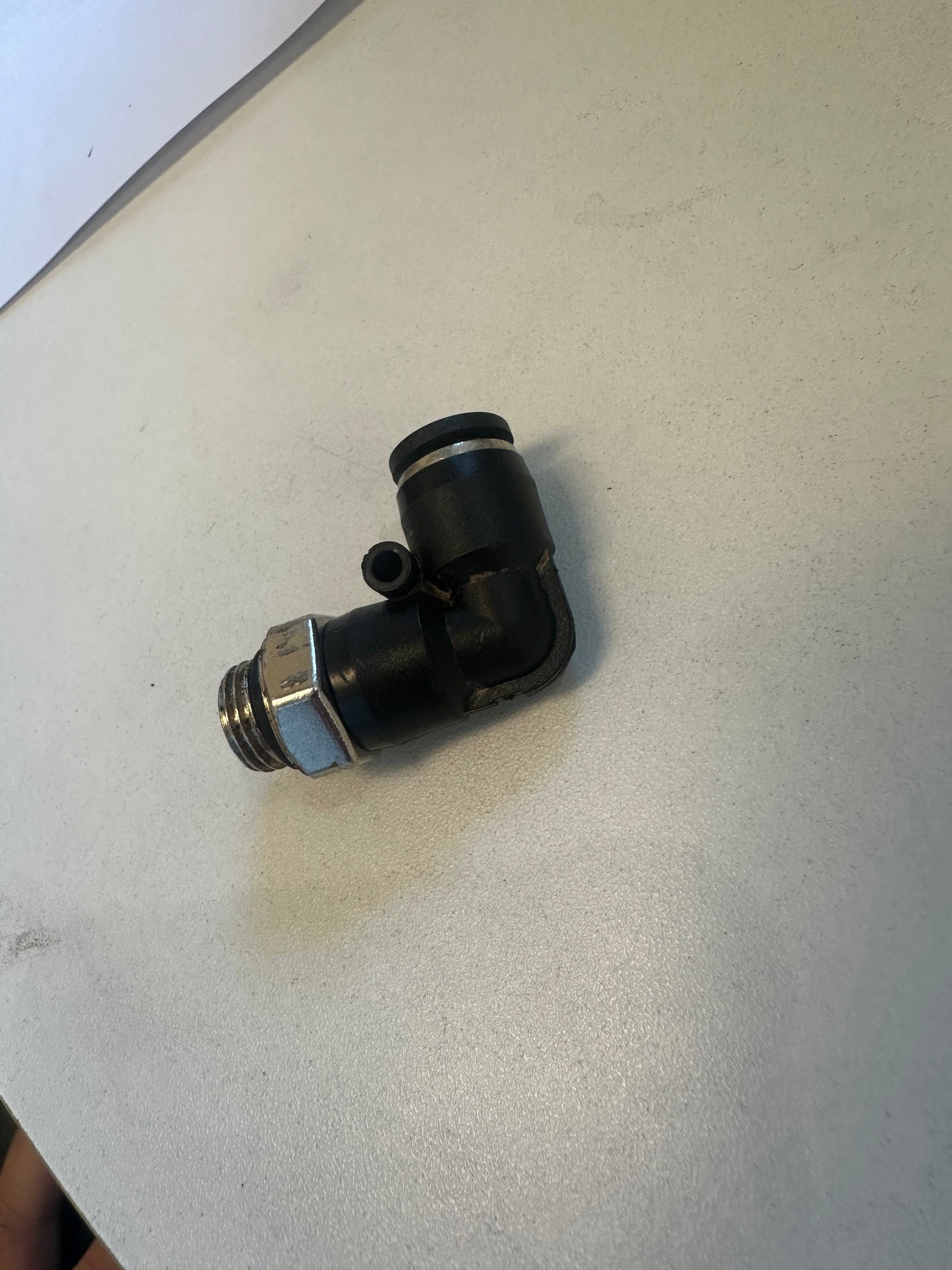 8mm OD Tube to 13mm M Thread Pneumatic Elbow Connector Quick Fitting